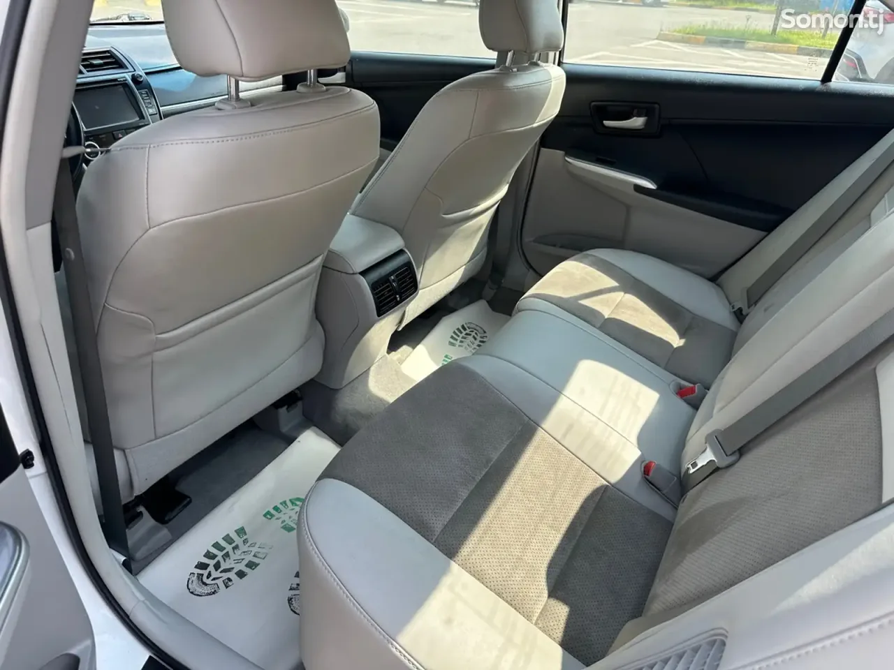 Toyota Camry 2014 · 2.5 AT