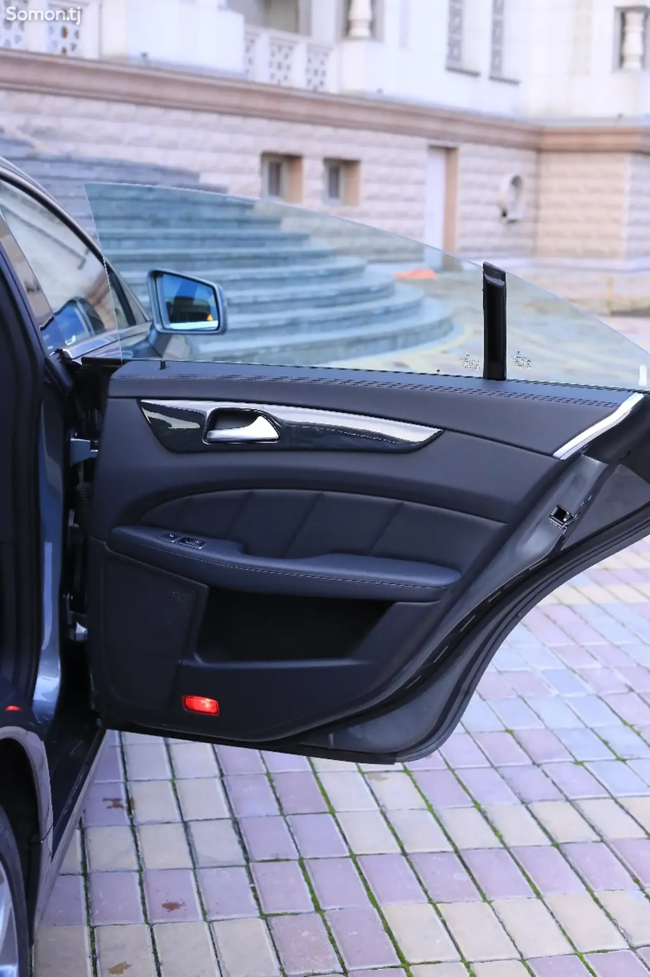 Mercedes-Benz CLS class 2016 · 2.5 AT