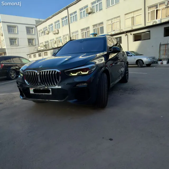 BMW X5 2019 · 3.0 AT