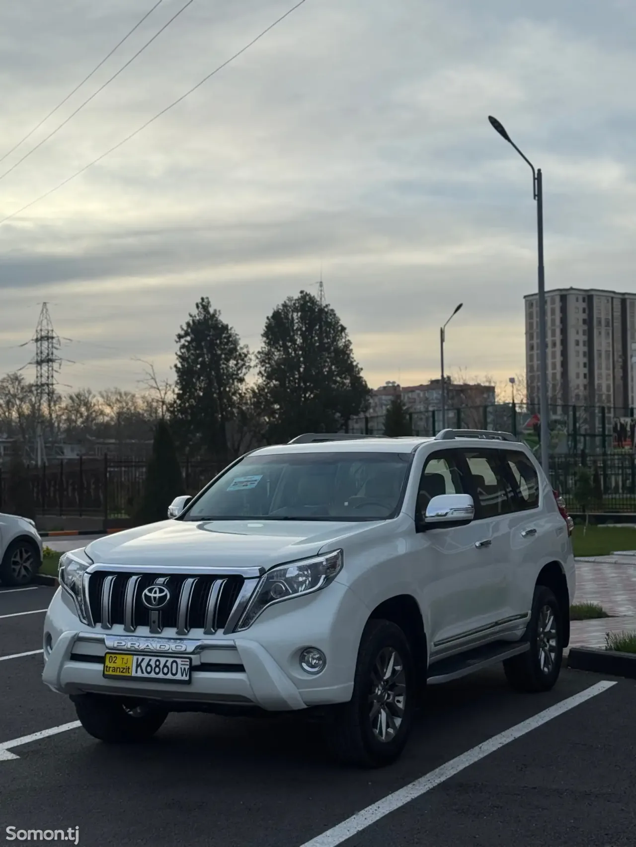 Toyota Land Cruiser Prado 2015 · 4.0 AT