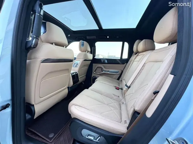 BYD Leopard 8 2025 · 2.0 AT