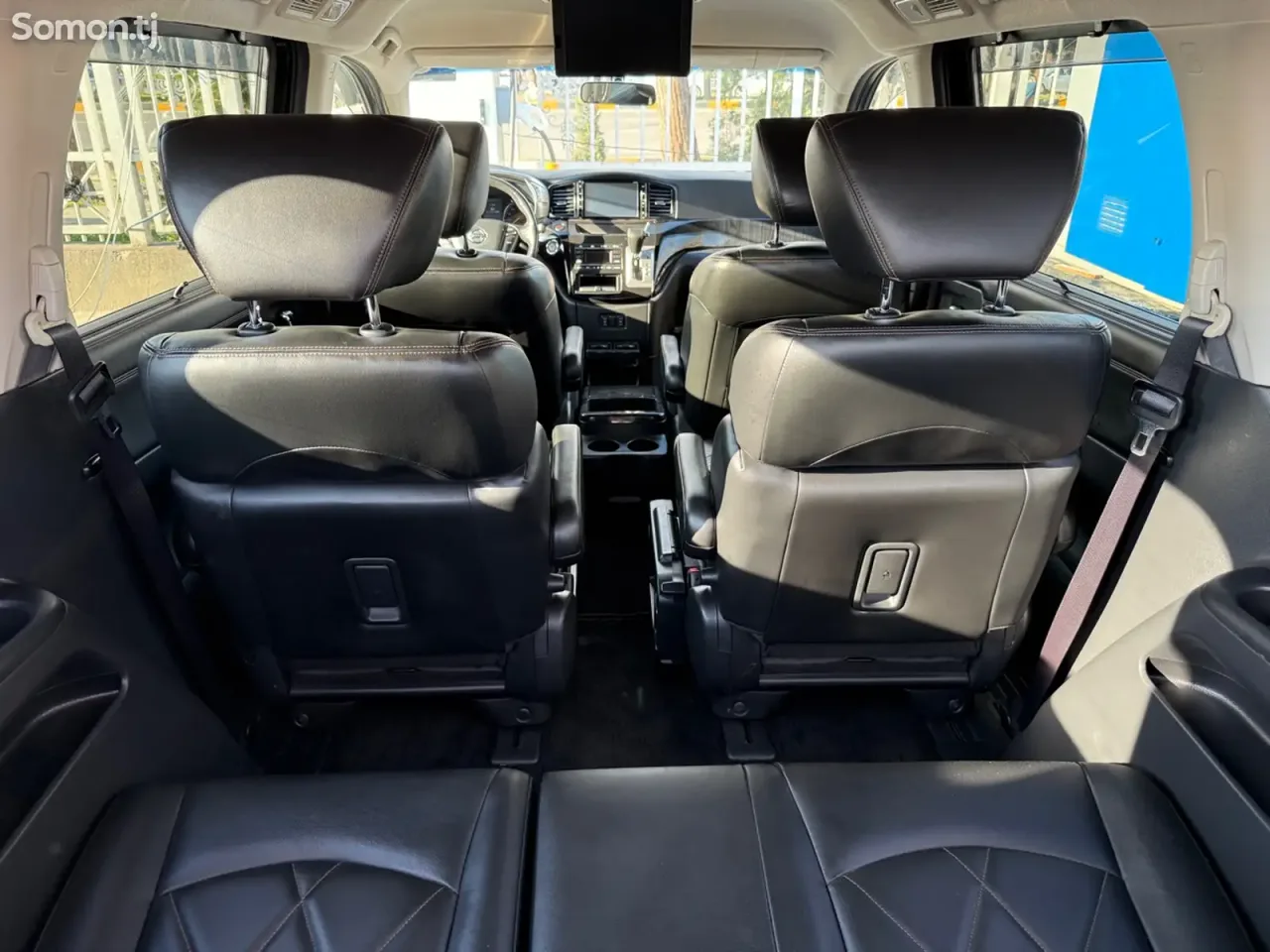 Nissan Elgrand 2014 · 2.5 AT