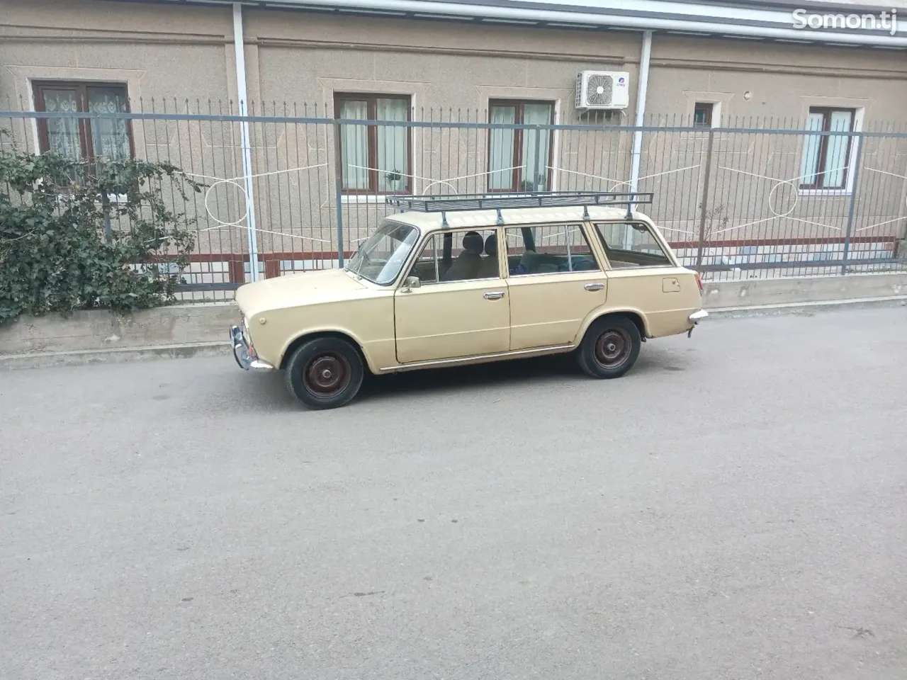 Lada (ВАЗ) 2102 1977 · 1.0 MT
