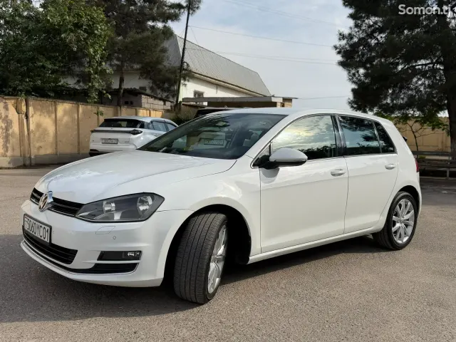 Volkswagen Golf 2014 · 1.6 AT