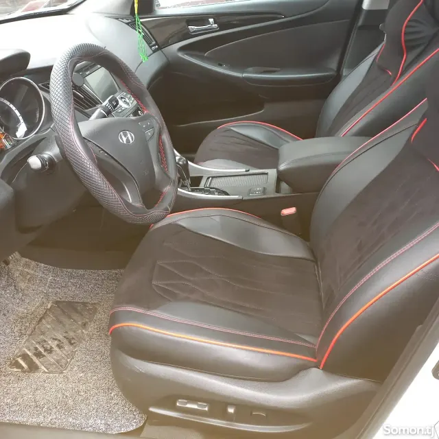 Hyundai Sonata 2010 · 2.0 AT