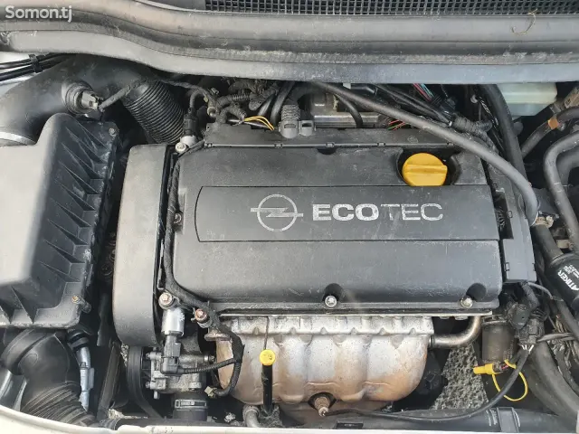 Opel Zafira 2009 · 1.6 MT