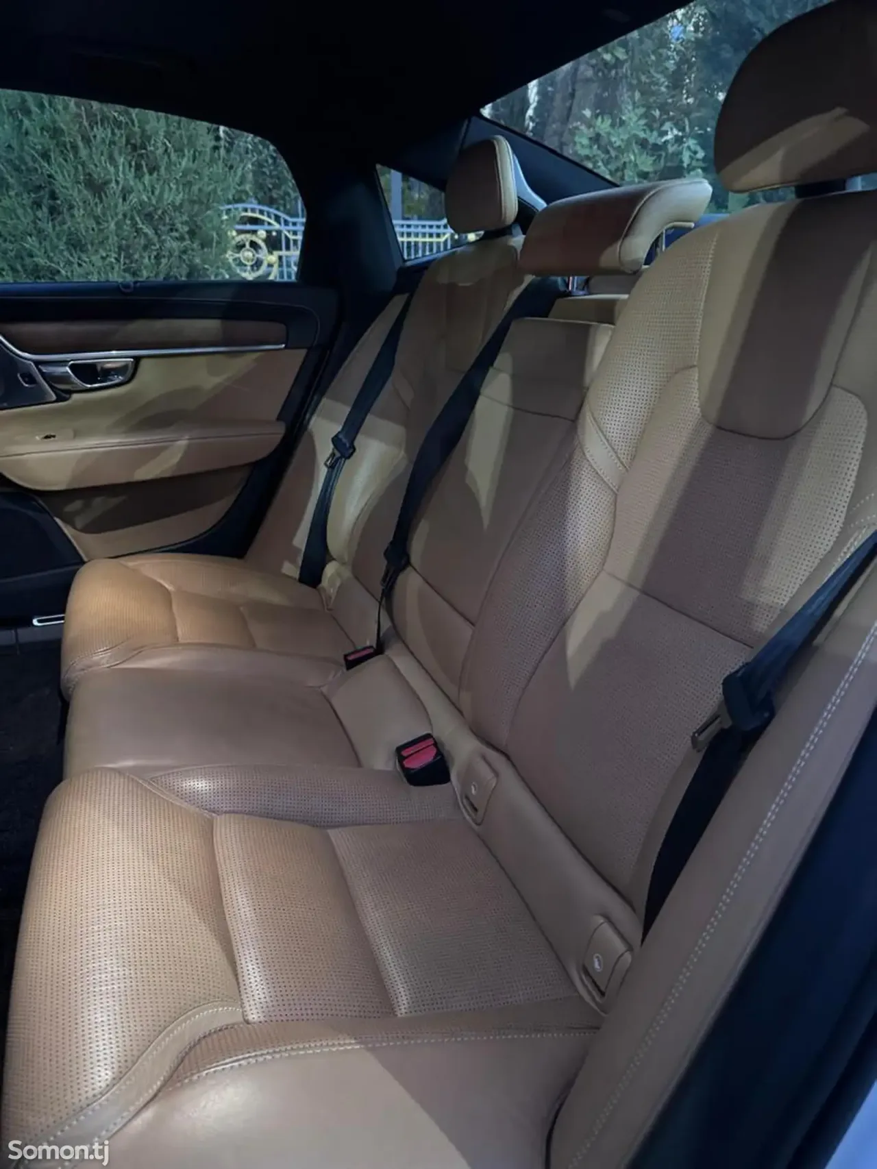 Volvo S90 2017 · 2.0 AT