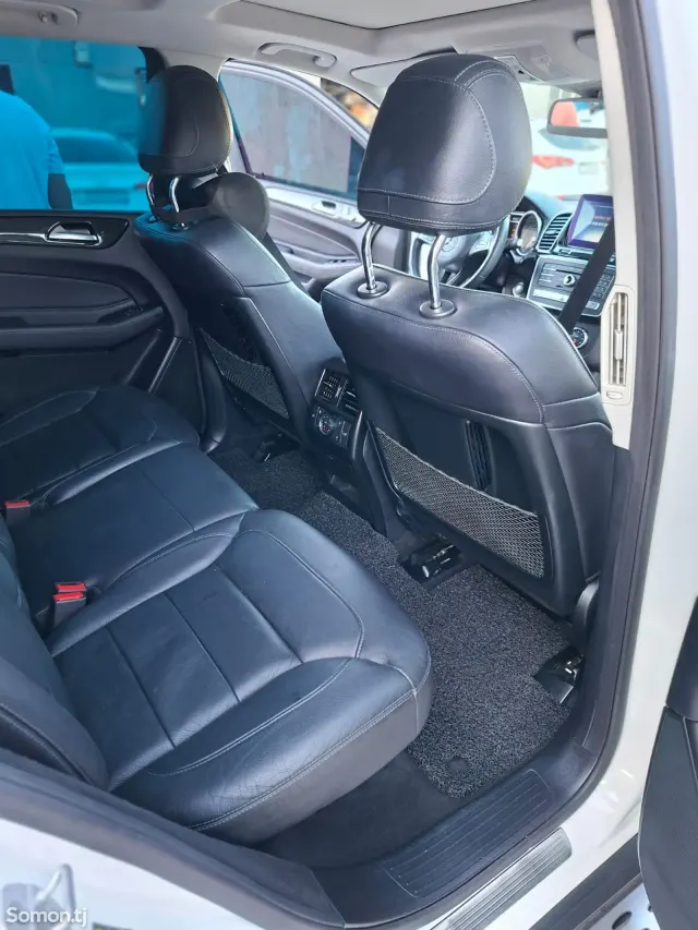 Mercedes-Benz GLE class 2016 · 3.0 AT