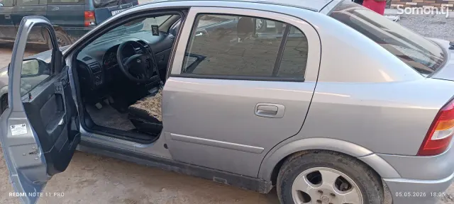 Opel Astra G 2000 · 1.6 MT