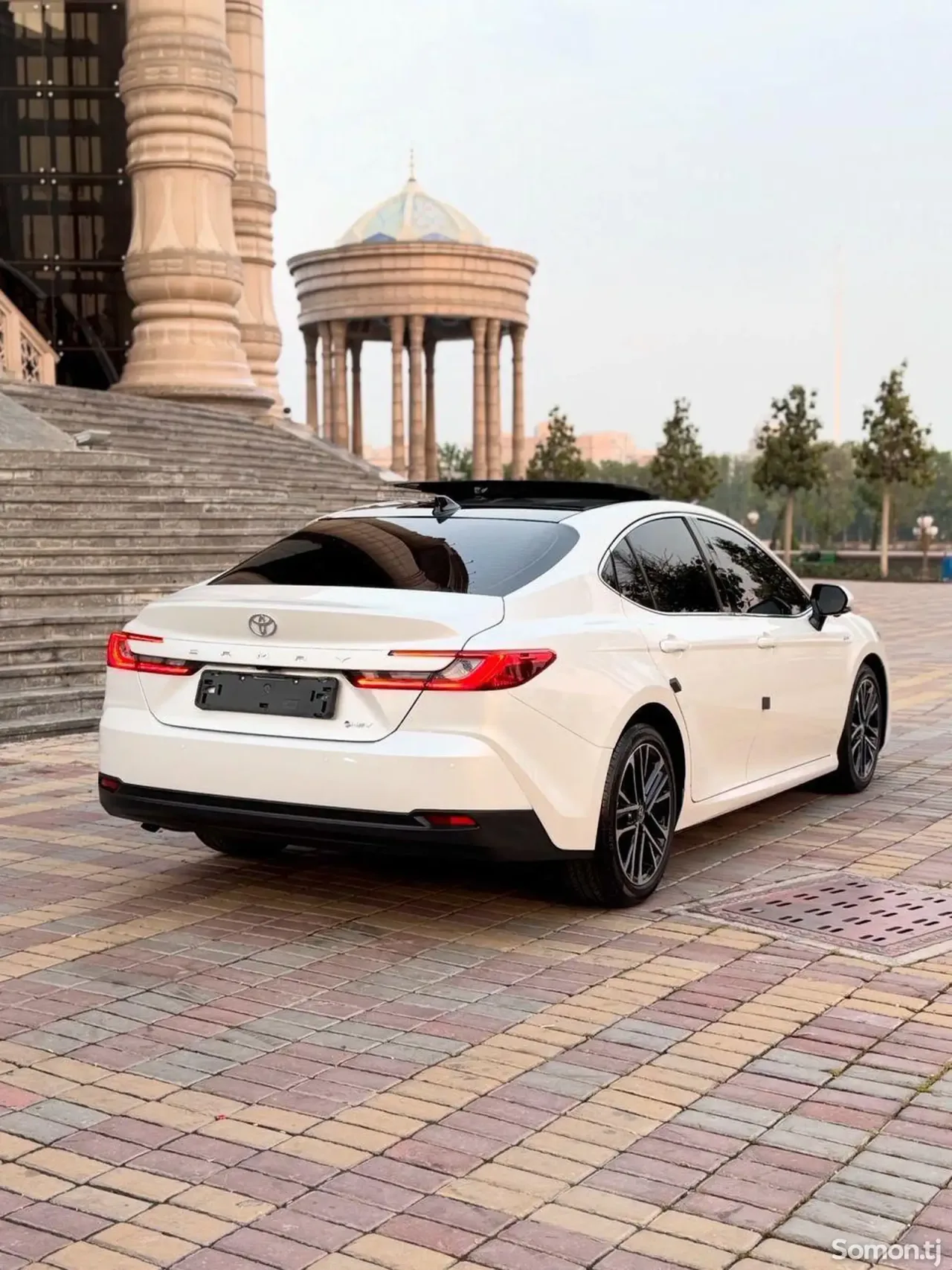 Toyota Camry 2026 · 2.5 AT