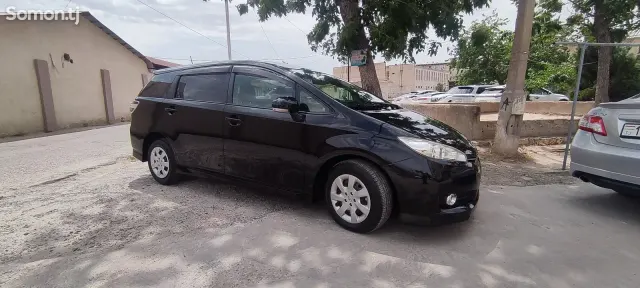 Toyota Wish 2014 · 2.0 AT