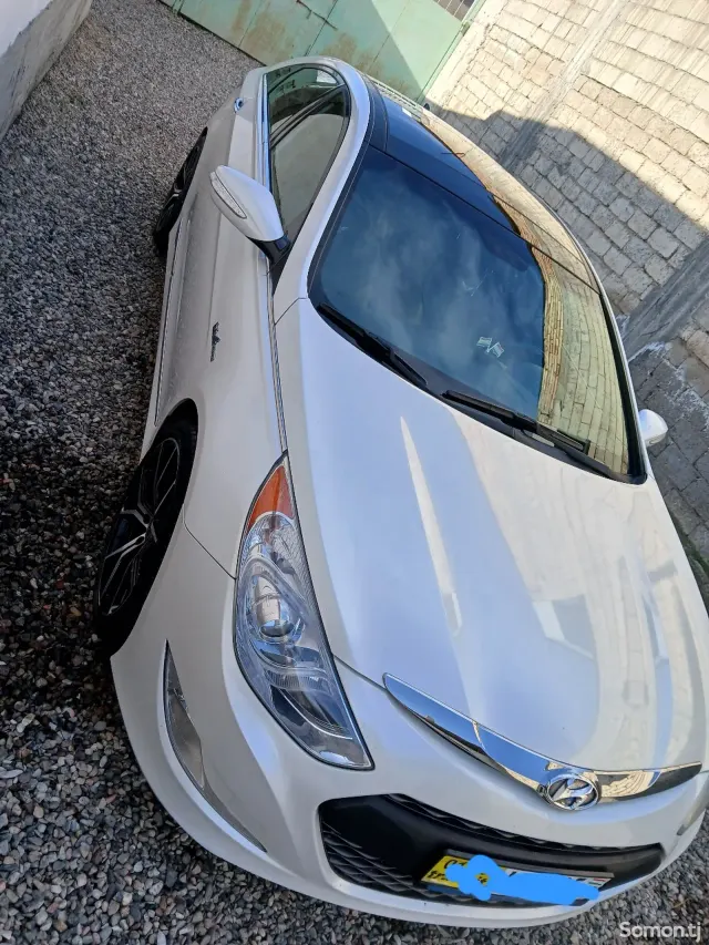 Hyundai Sonata 2014 · 2.4 AT