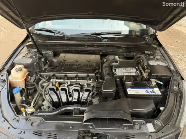 Kia K5 2010 · 2.0 AT