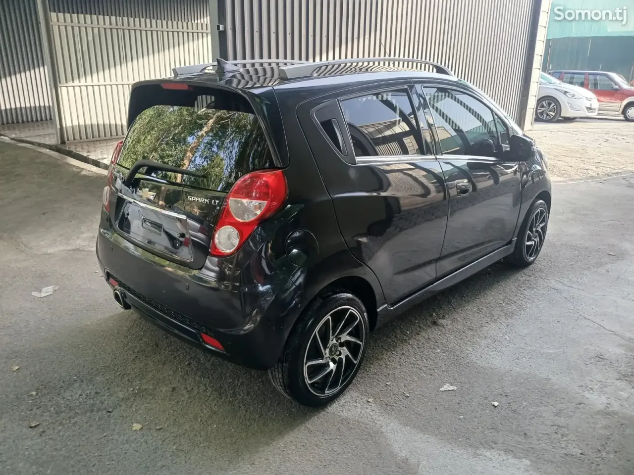 Chevrolet Spark 2014 · 1.0 AT