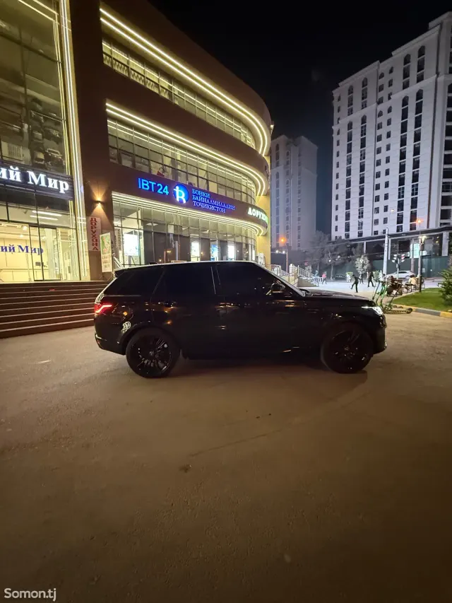 Land Rover Range Rover Sport 2022 · 3.0 AT