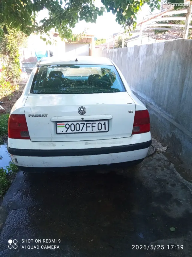 Volkswagen Passat 1997 · 1.8 MT