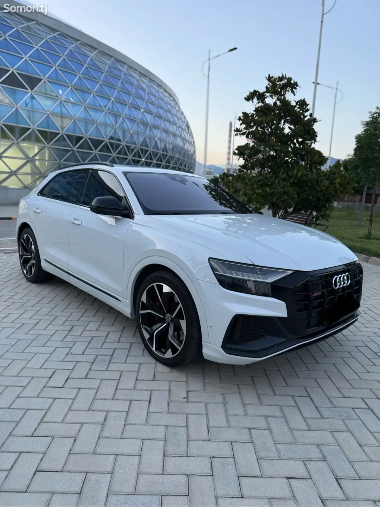Audi Q8 2021 · 4.0 AT