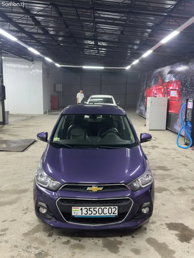 Chevrolet Spark 2016 · 1.0 AT