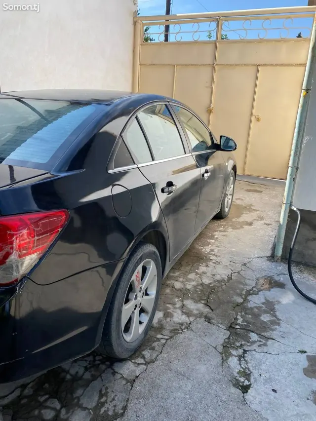 Chevrolet Cruze 2009 · 1.6 AT