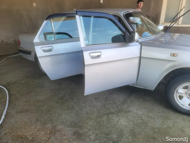 ГАЗ 3110 2004 · 2.0 MT
