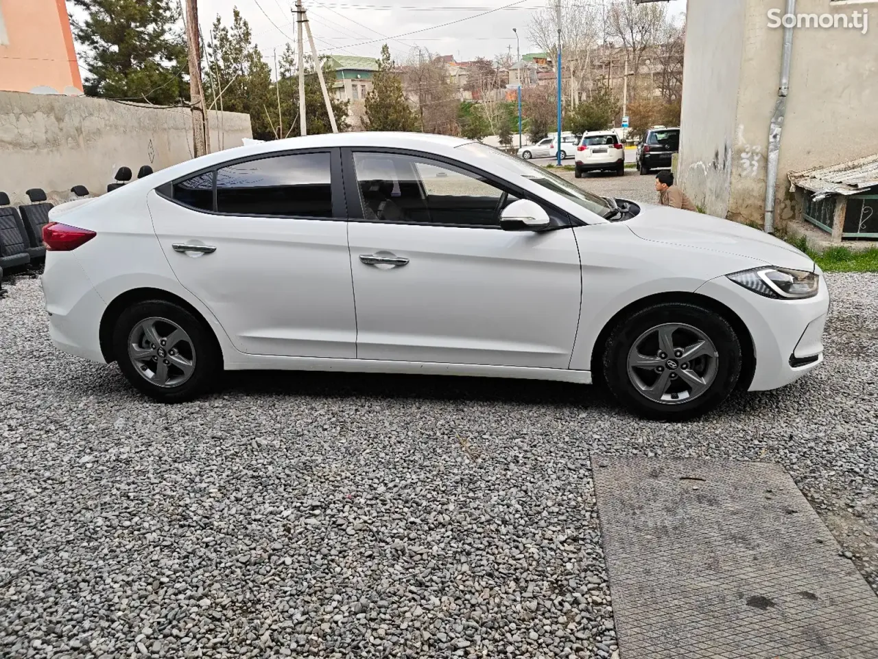 Hyundai Avante 2016 · 1.6 AT