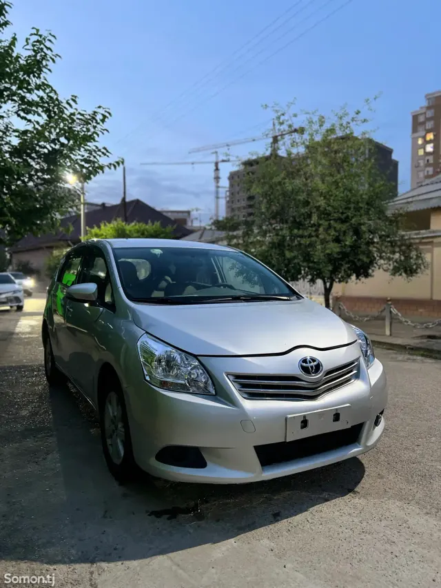 Toyota Verso 2015 · 1.8 AT
