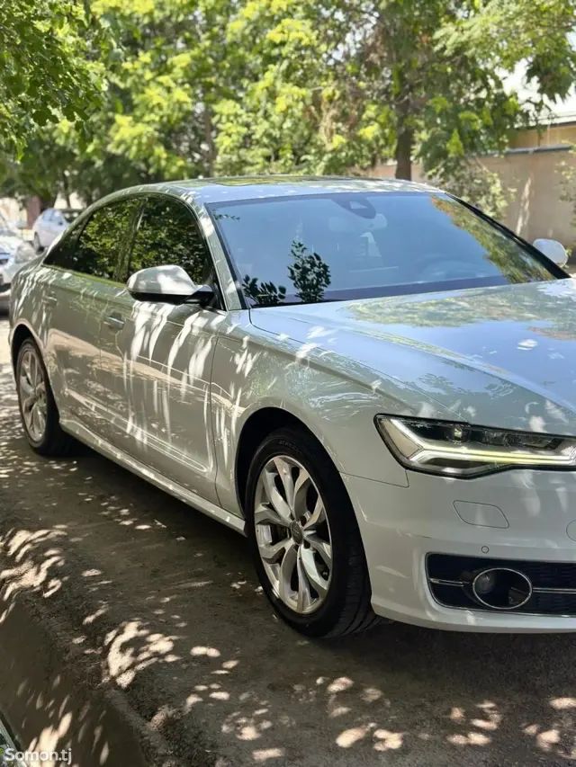 Audi A6 2015 · 2.0 AT