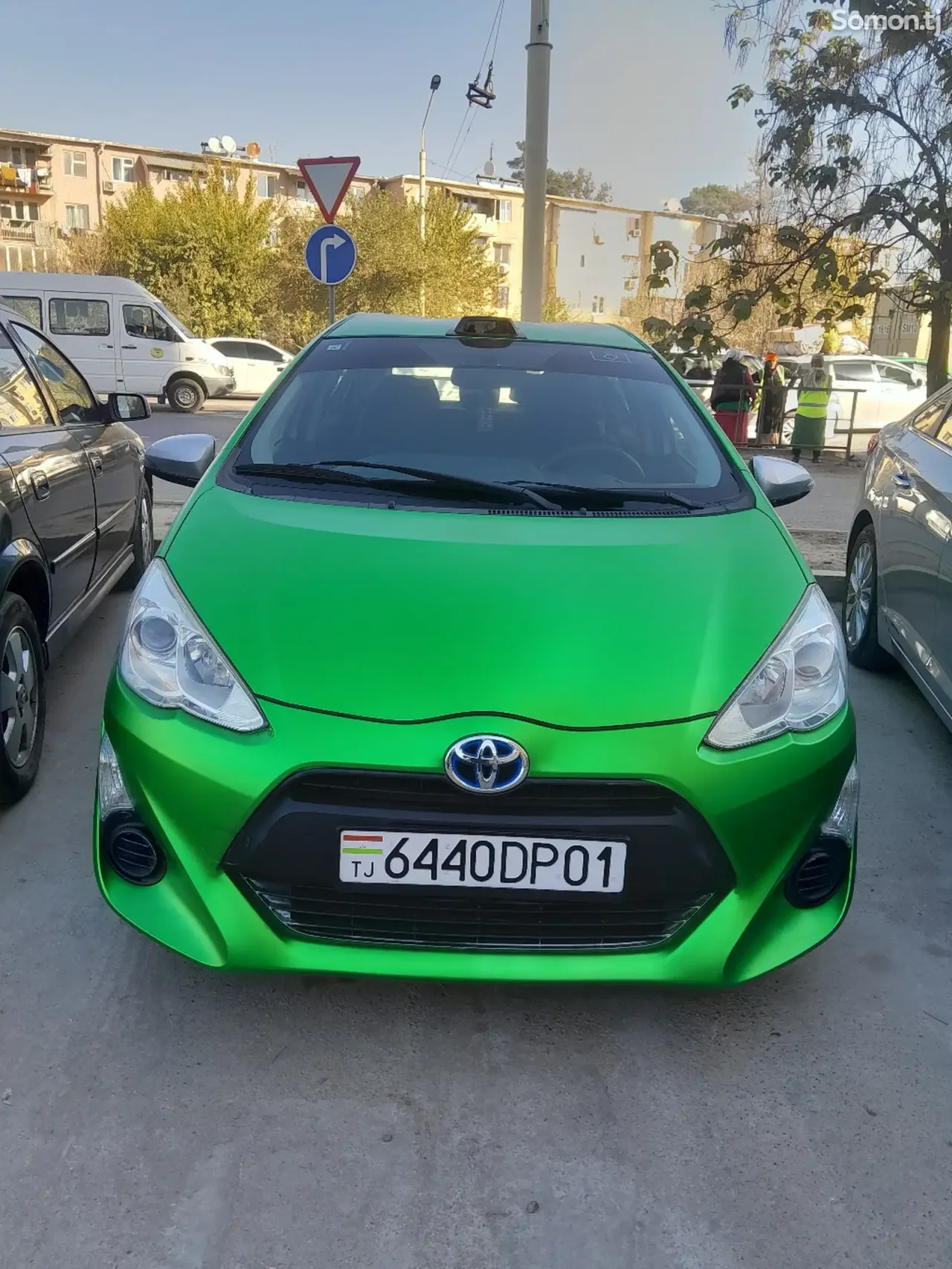 Toyota Aqua 2015 · 1.5 AT