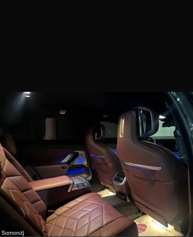 BMW 7 series 2024 · 4.0 AT