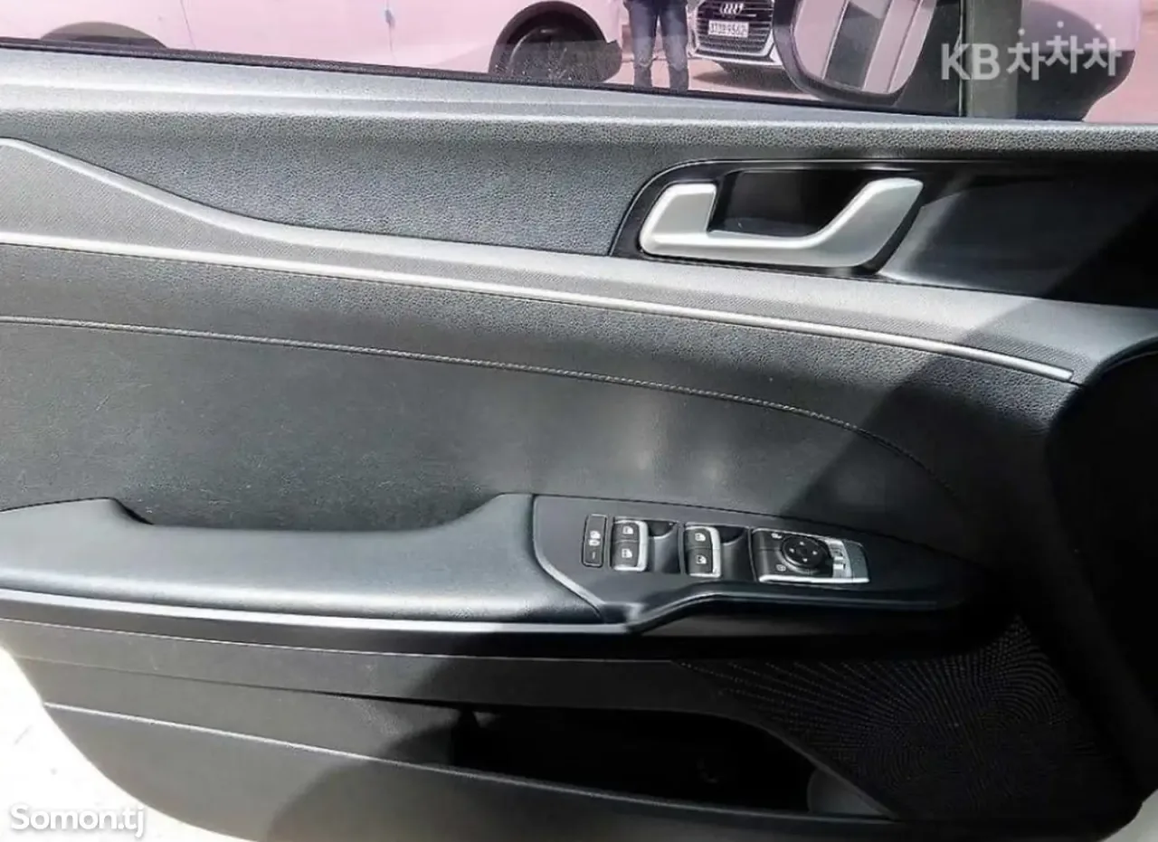 Kia K5 2020 · 2.0 AT