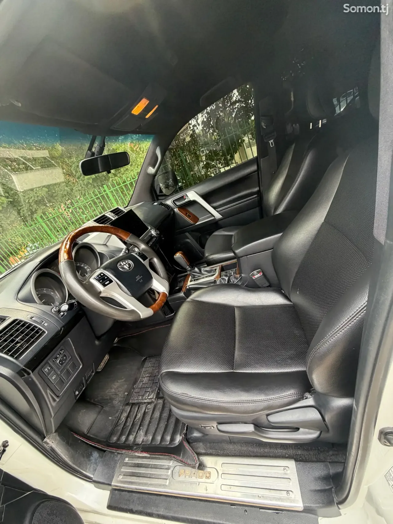 Toyota Land Cruiser Prado 2014 · 4.0 AT