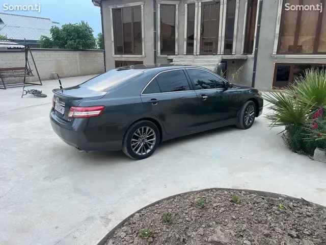 Toyota Camry 2011 · 3.5 AT
