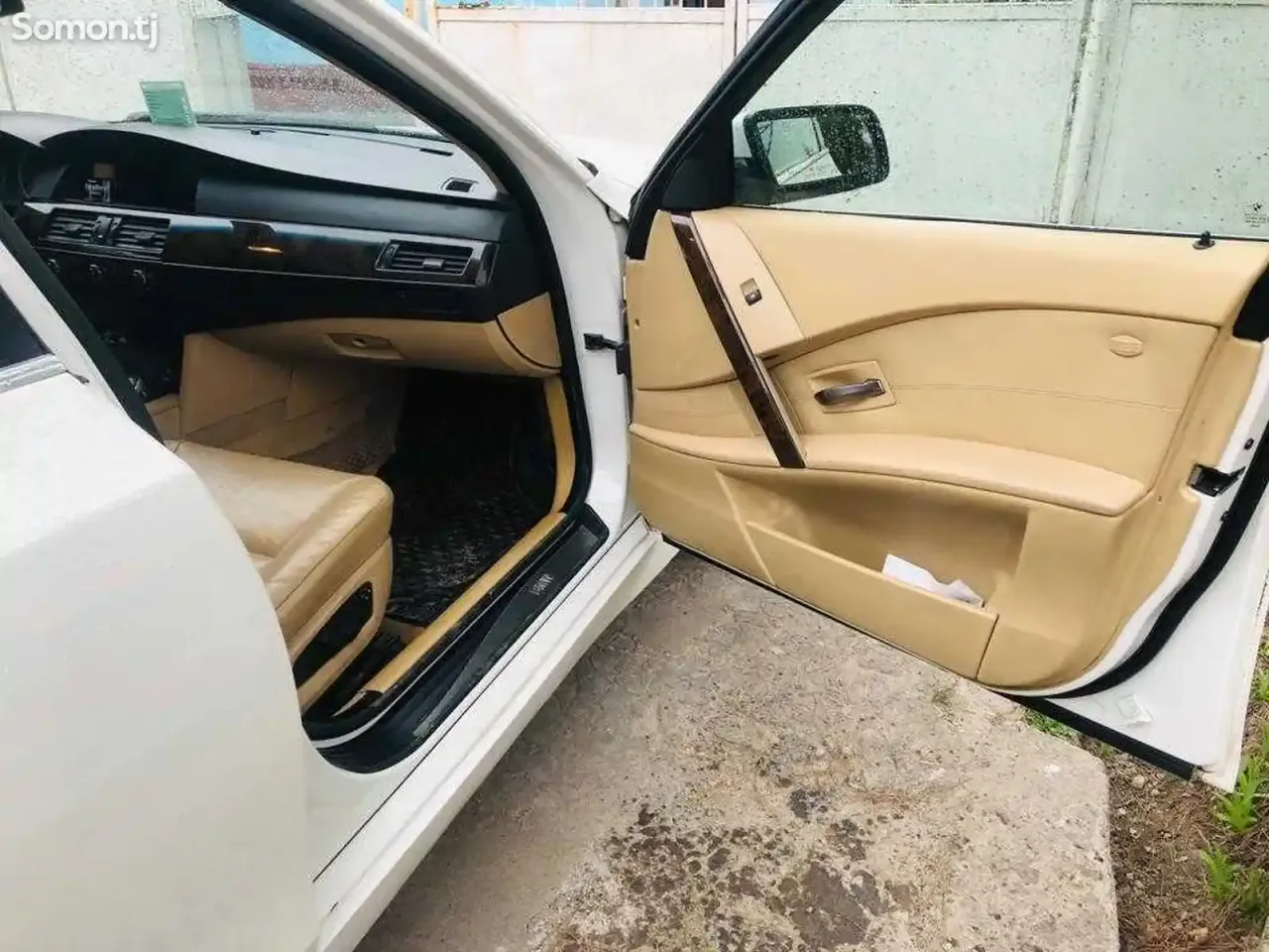 BMW 5 series 2006 · 3.0 AT