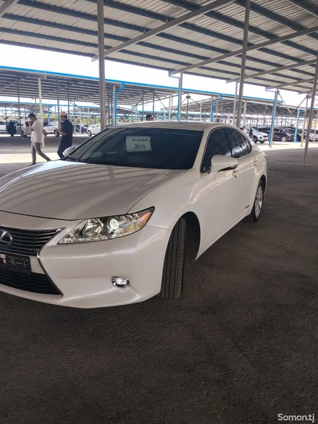 Lexus ES series 2015 · 3.0 AT