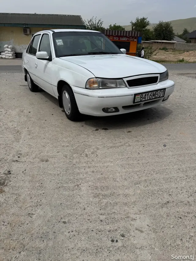 Daewoo Nexia 1997 · 1.5 MT