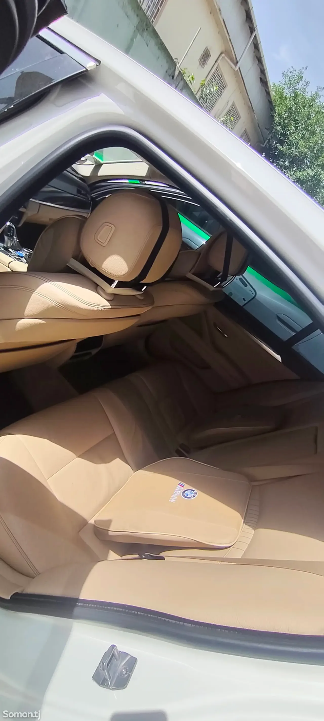 BMW M5 2014 · 2.0 AT