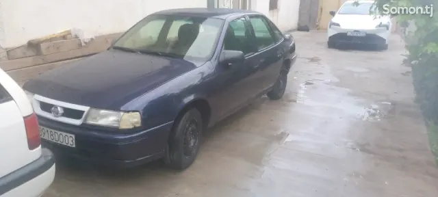 Opel Vectra A 1991 · 1.6 MT