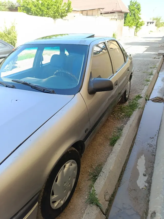 Opel Astra F 1993 · 1.6 MT