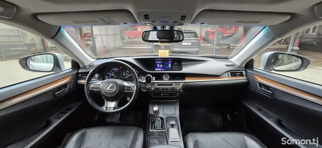 Lexus ES series 2014 · 3.0 AT