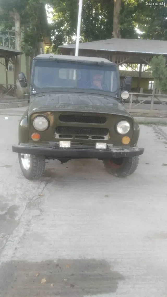 УАЗ 469 1990 · MT