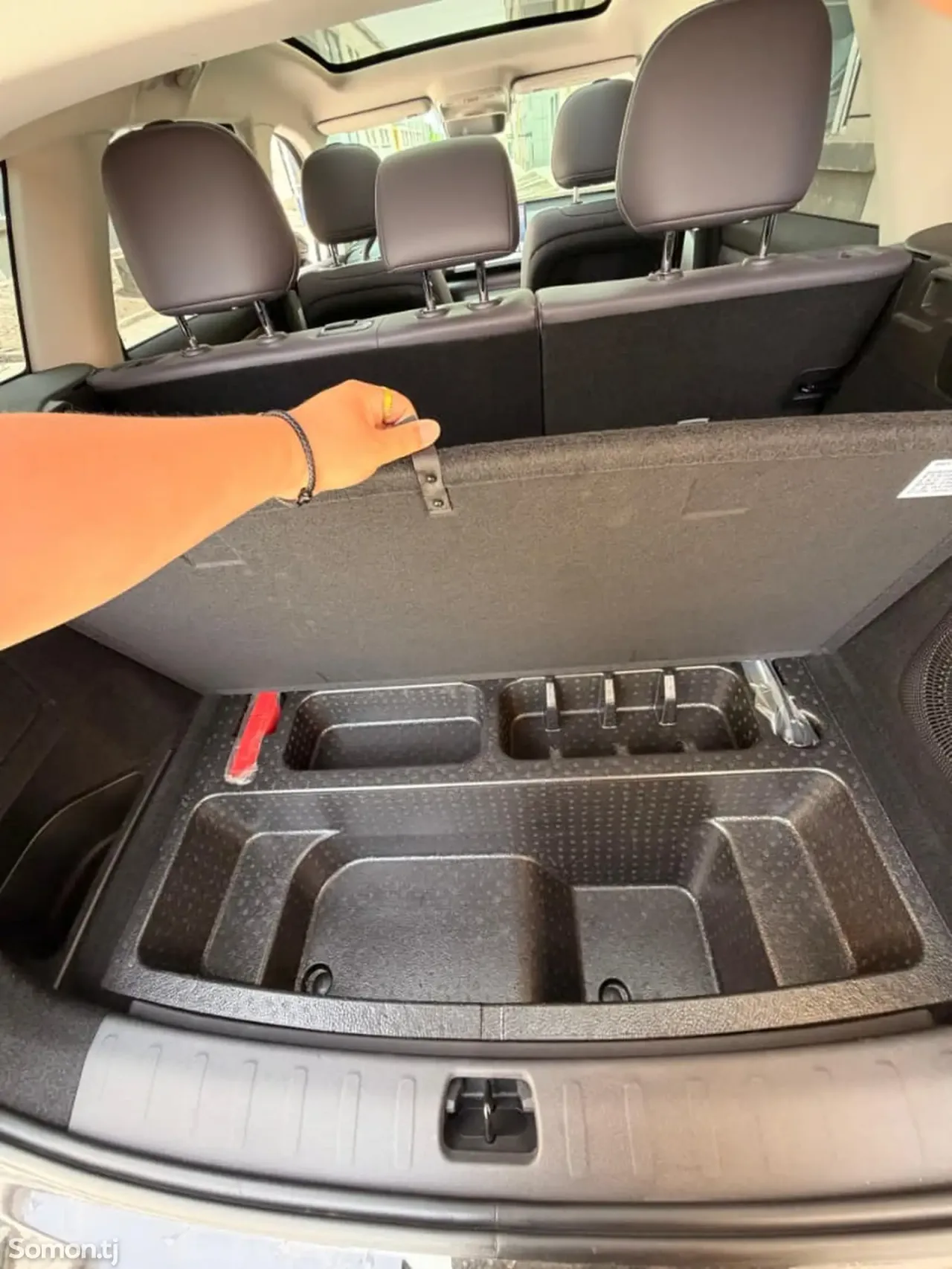 Leapmotor C10 2025 · AT