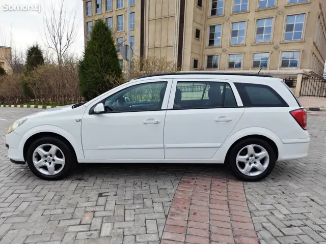 Opel Astra H 2007 · 1.6 MT