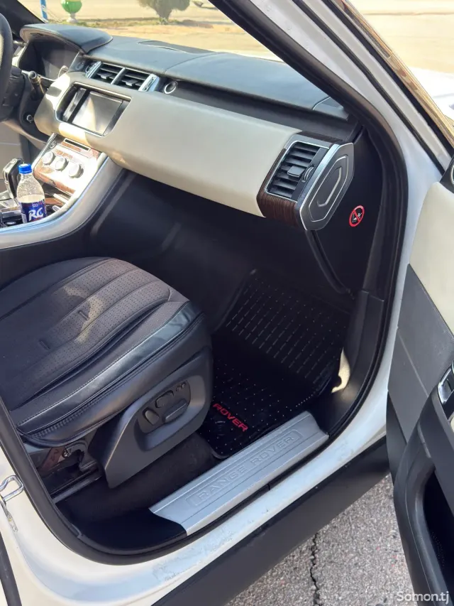 Land Rover Range Rover Sport 2015 · 3.0 AT