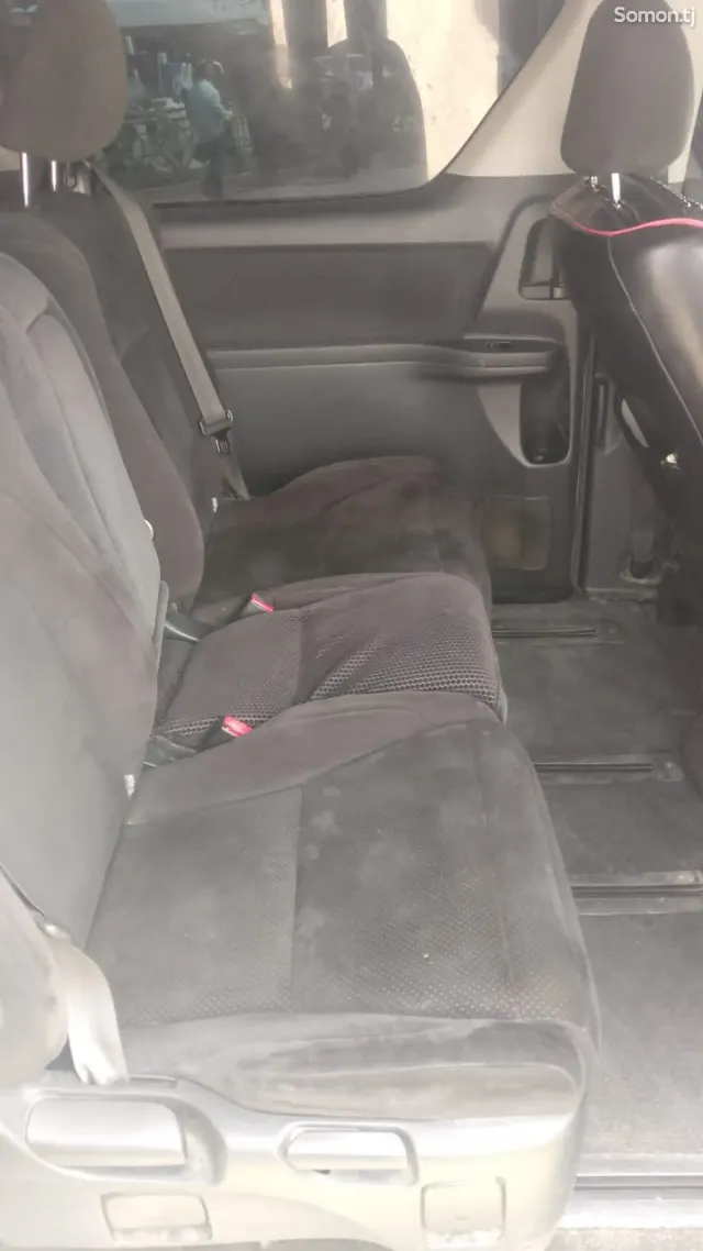 Toyota Vellfire 2014 · 2.4 AT