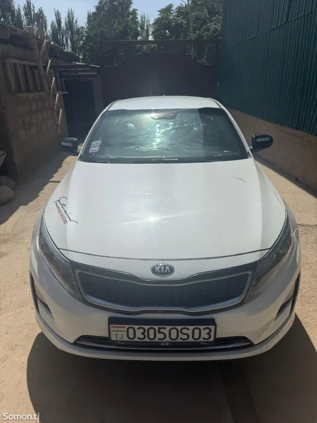 Kia K5 2015 · 2.0 AT