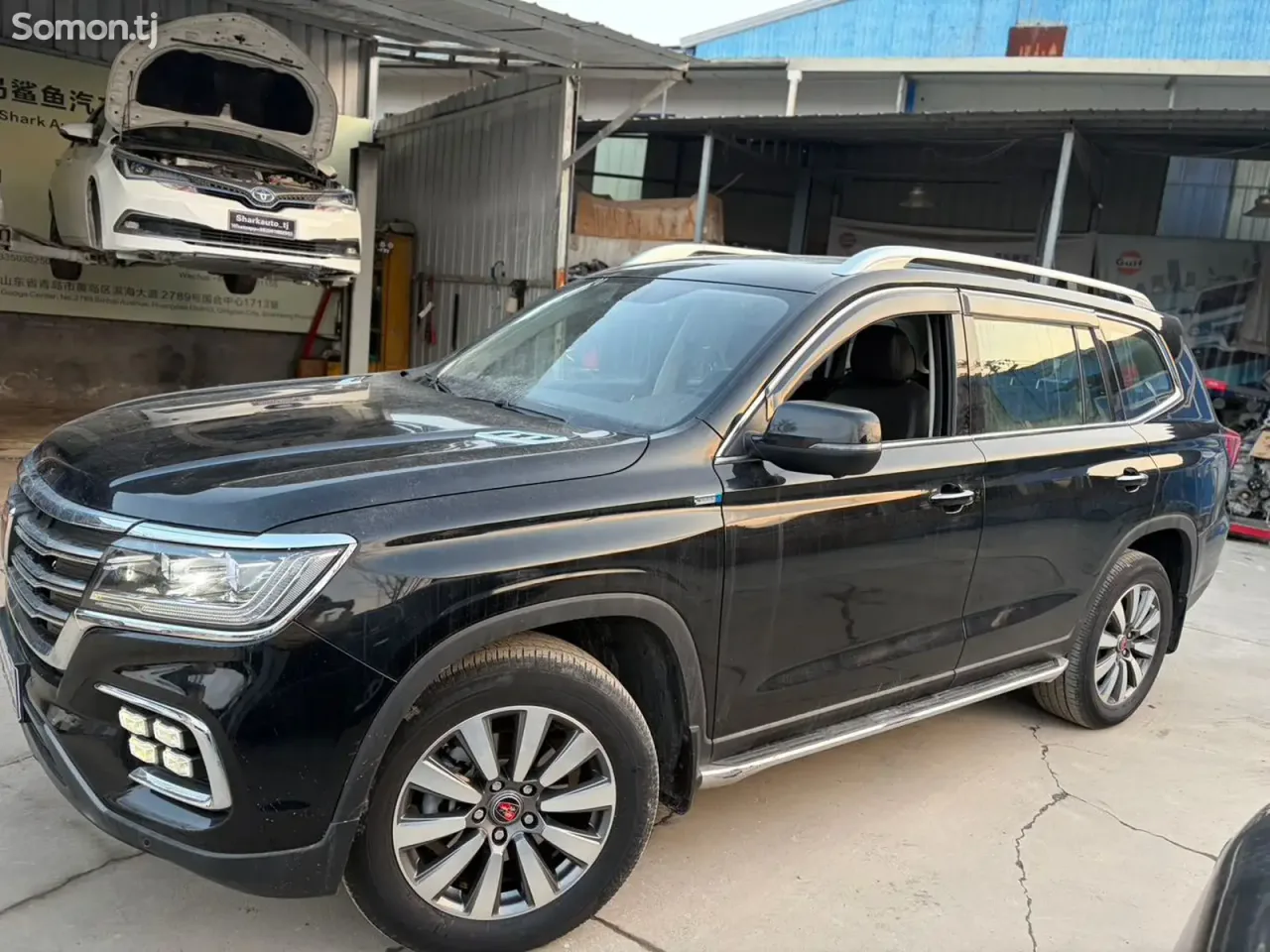 Roewe RX8 2018 · 2.0 AT