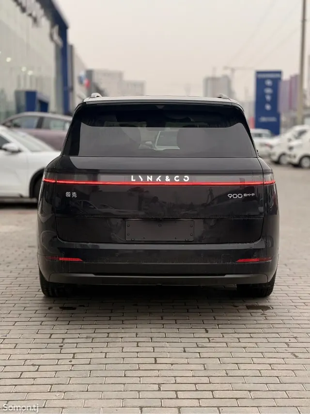 Lynk & Co Другая модель 2026 · AT