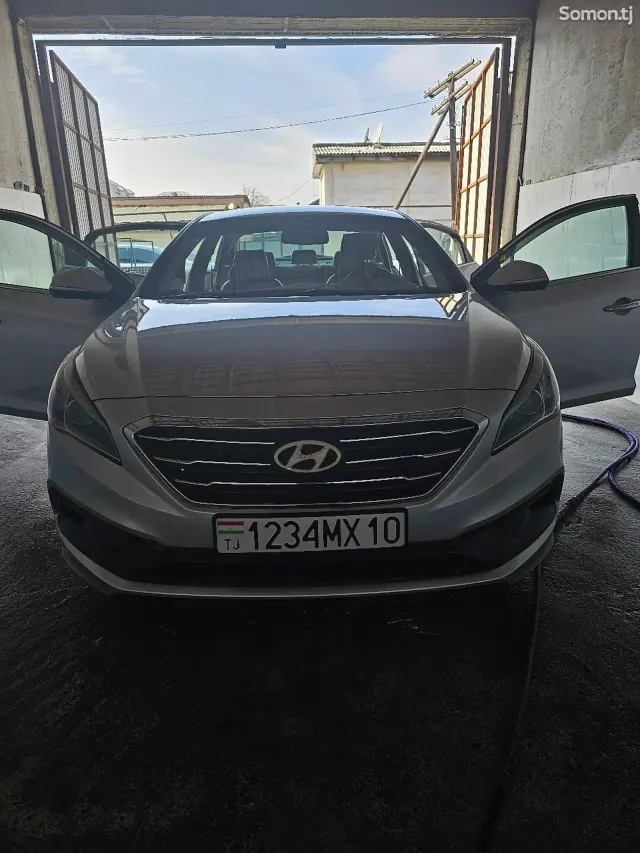 Hyundai Sonata 2015 · 2.0 AT