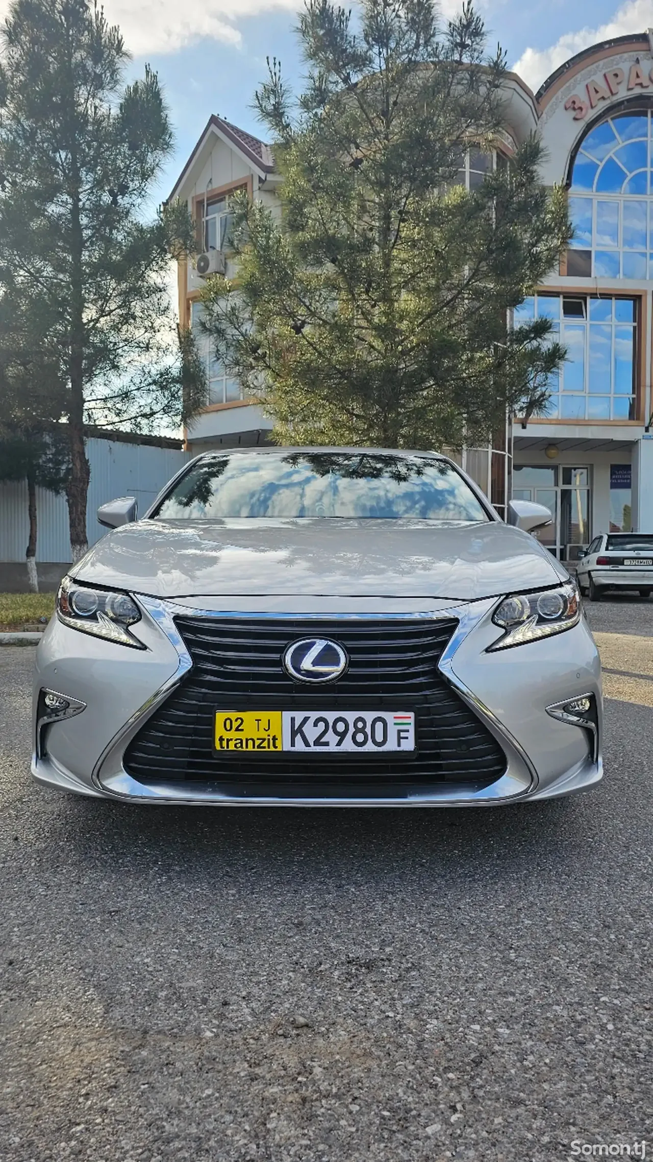 Lexus ES series 2017 · 3.0 AT