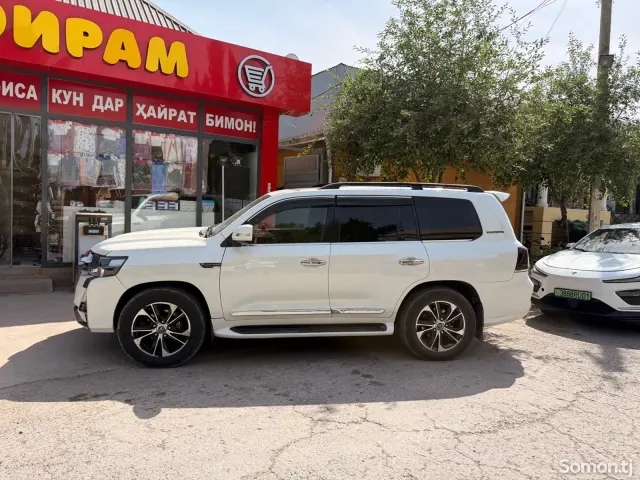 Toyota Land Cruiser 2010 · 4.0 AT